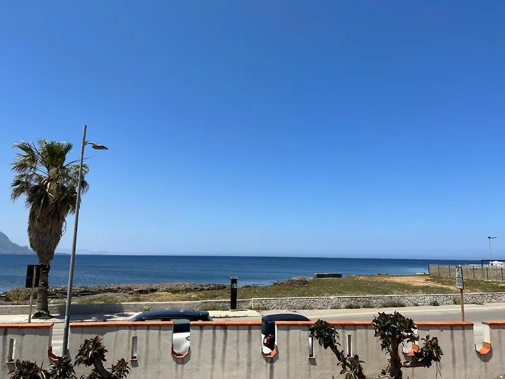 Appartamento 100 passi dal mare Isola delle Femmine